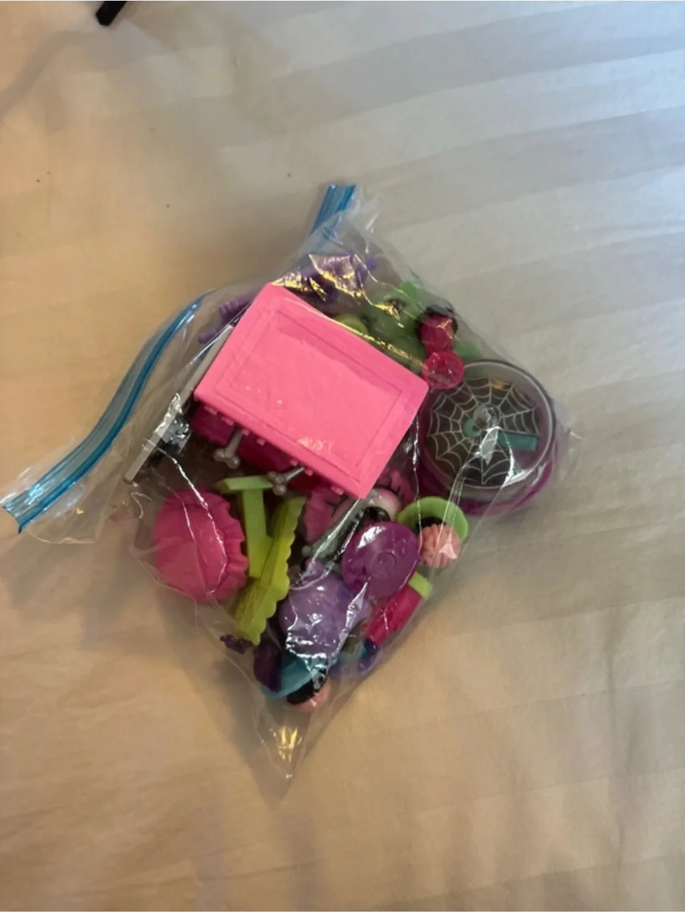 monster high purple and neon playset furniture accessories